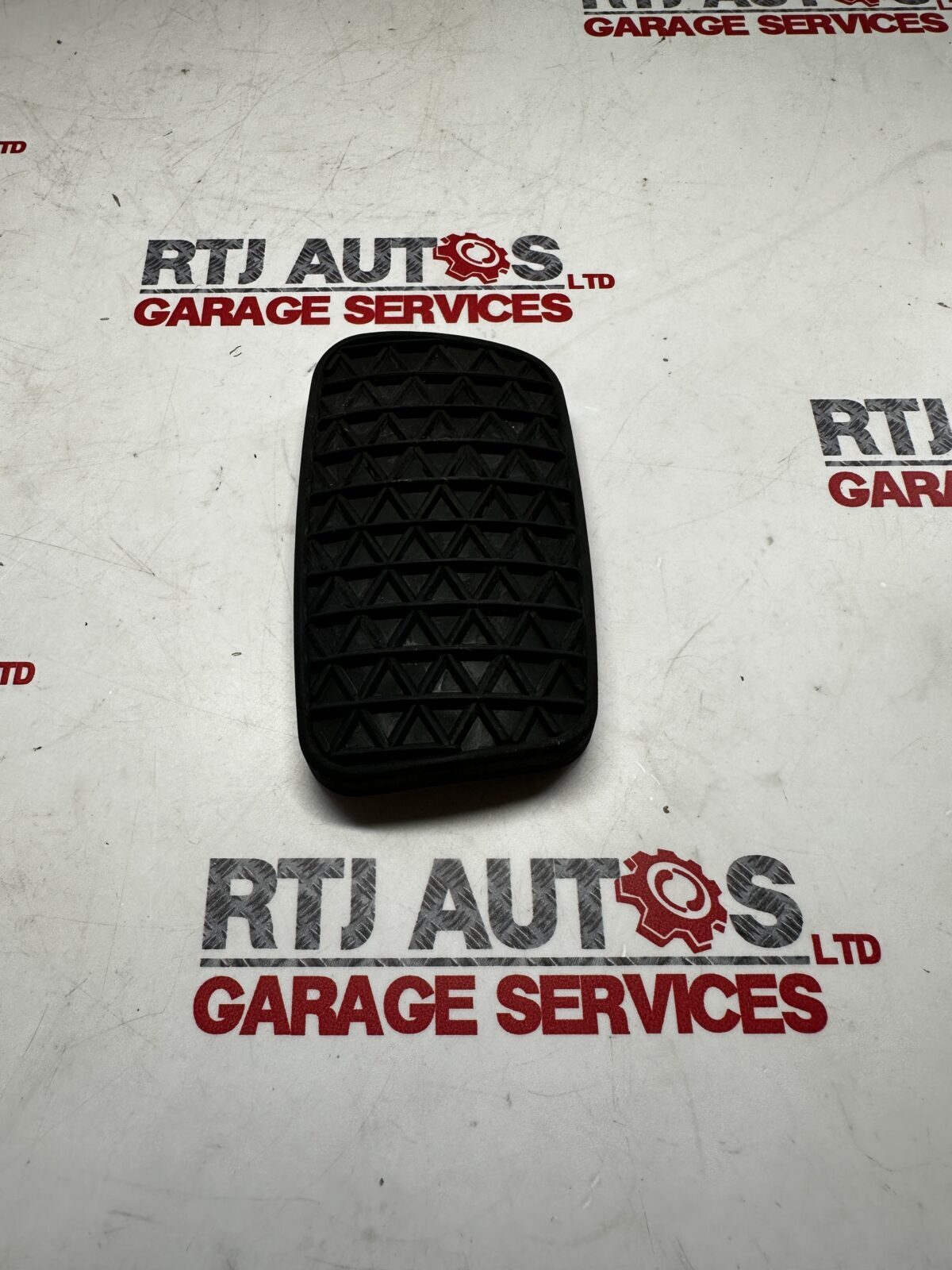 New Genuine Saab 900 9-3 9-5 Auto Brake Pedal Rubber Cover Pedal Pad 4688594