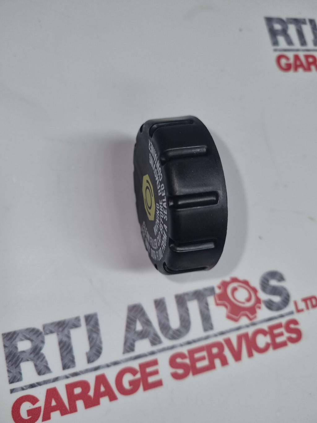 New Genuine SAAB 9-3 93 (03-12) BRAKE FLUID RESERVOIR CAP 32021908/93189060
