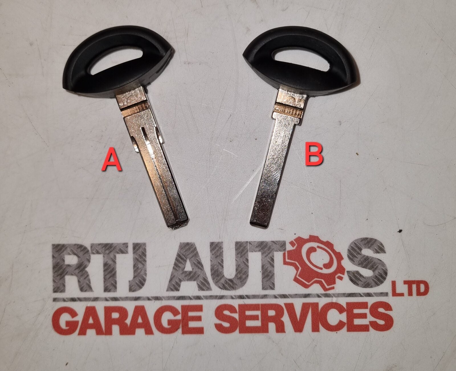 Saab 9-3 Key Blade Blank Keyring 12787976 12769564 03-12