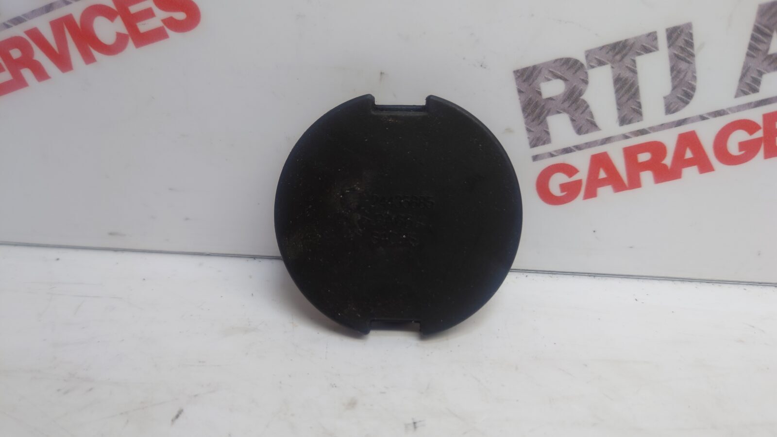 Saab 93 9-3 suspension Strut Bearing caps 24435885(X2 caps)