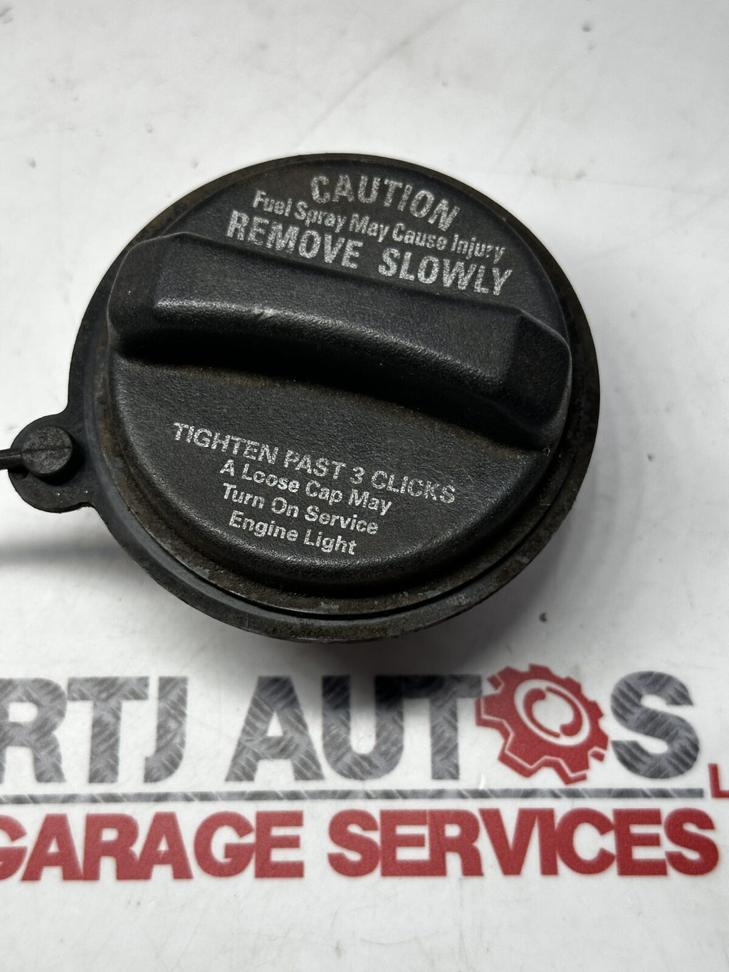 SAAB 9-3 9-3 95 9-5 (98-03) Petrol / Diesel Fuel Filler Cap