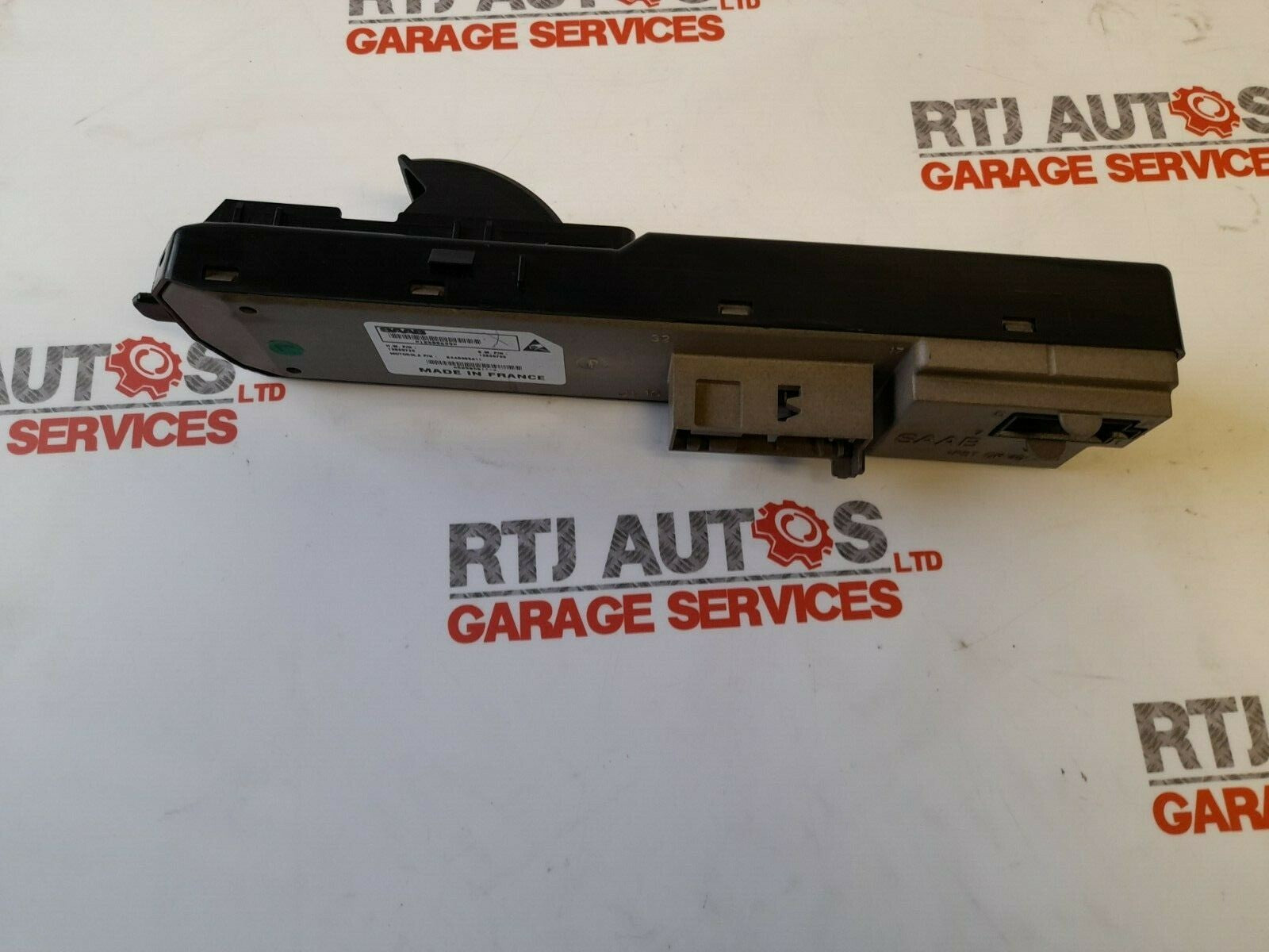 Saab 93 9-3 4D 5D Nearside Rear Window Switch Pack w/Finger Protection 12805699