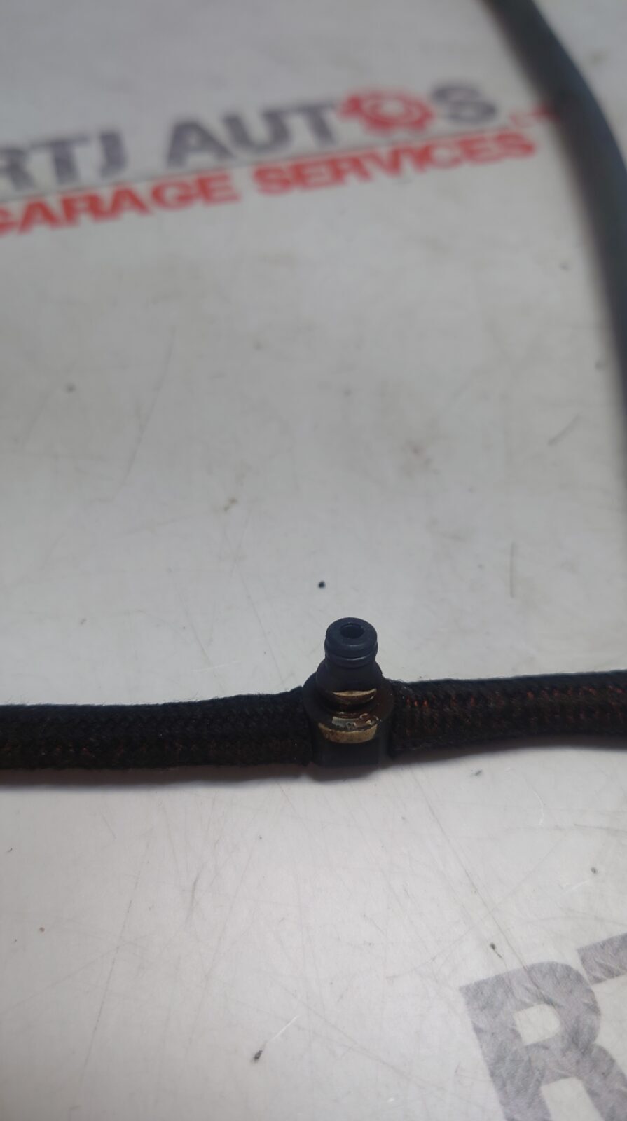 Saab 93 9-3 95 9-5 Fuel Return Line 55575334