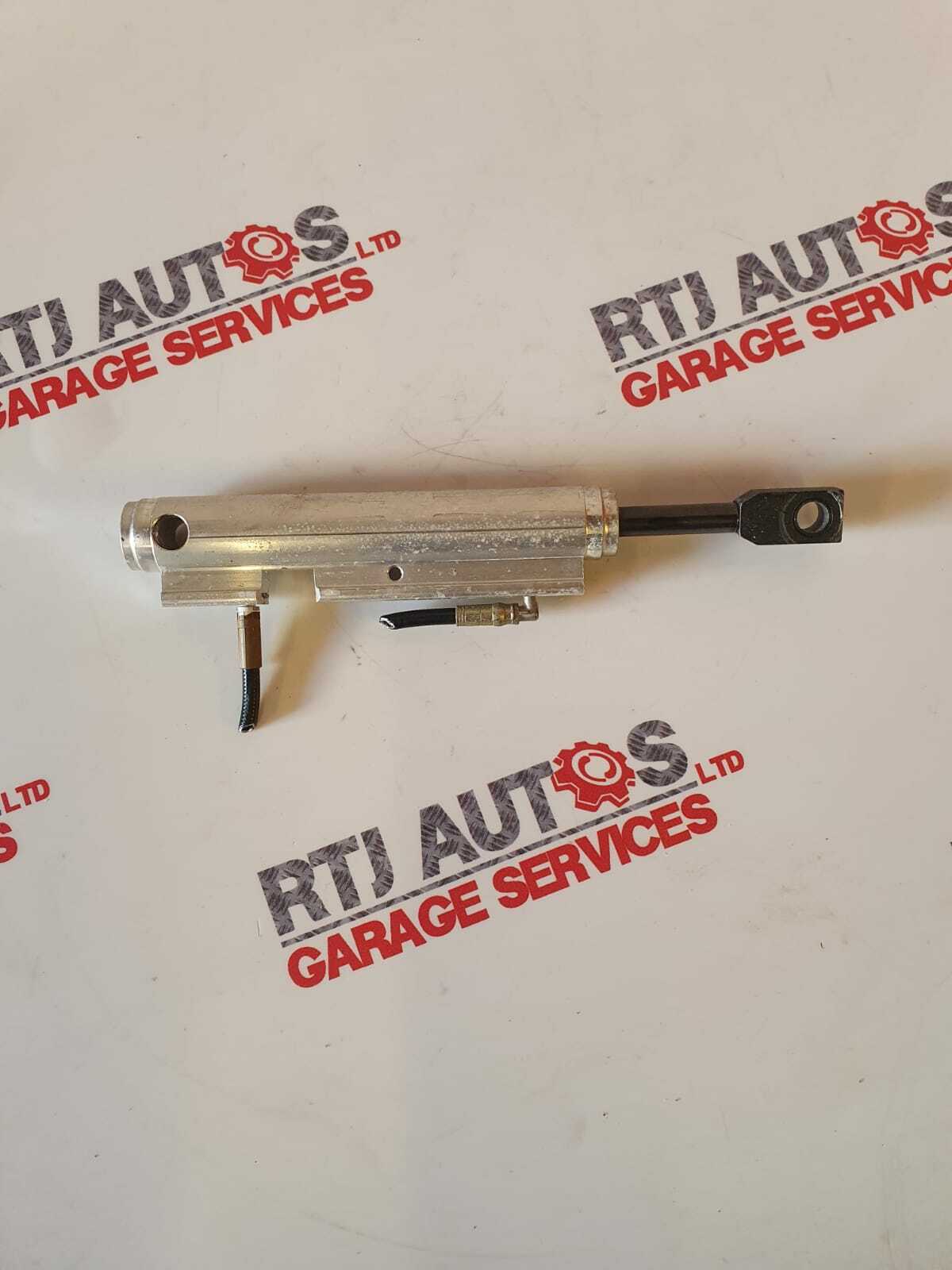 SAAB 93 9-3 03-12 CONVERTIBLE ROOF 6TH BOW RIGHT INNER HYDRAULIC RAM 12833509