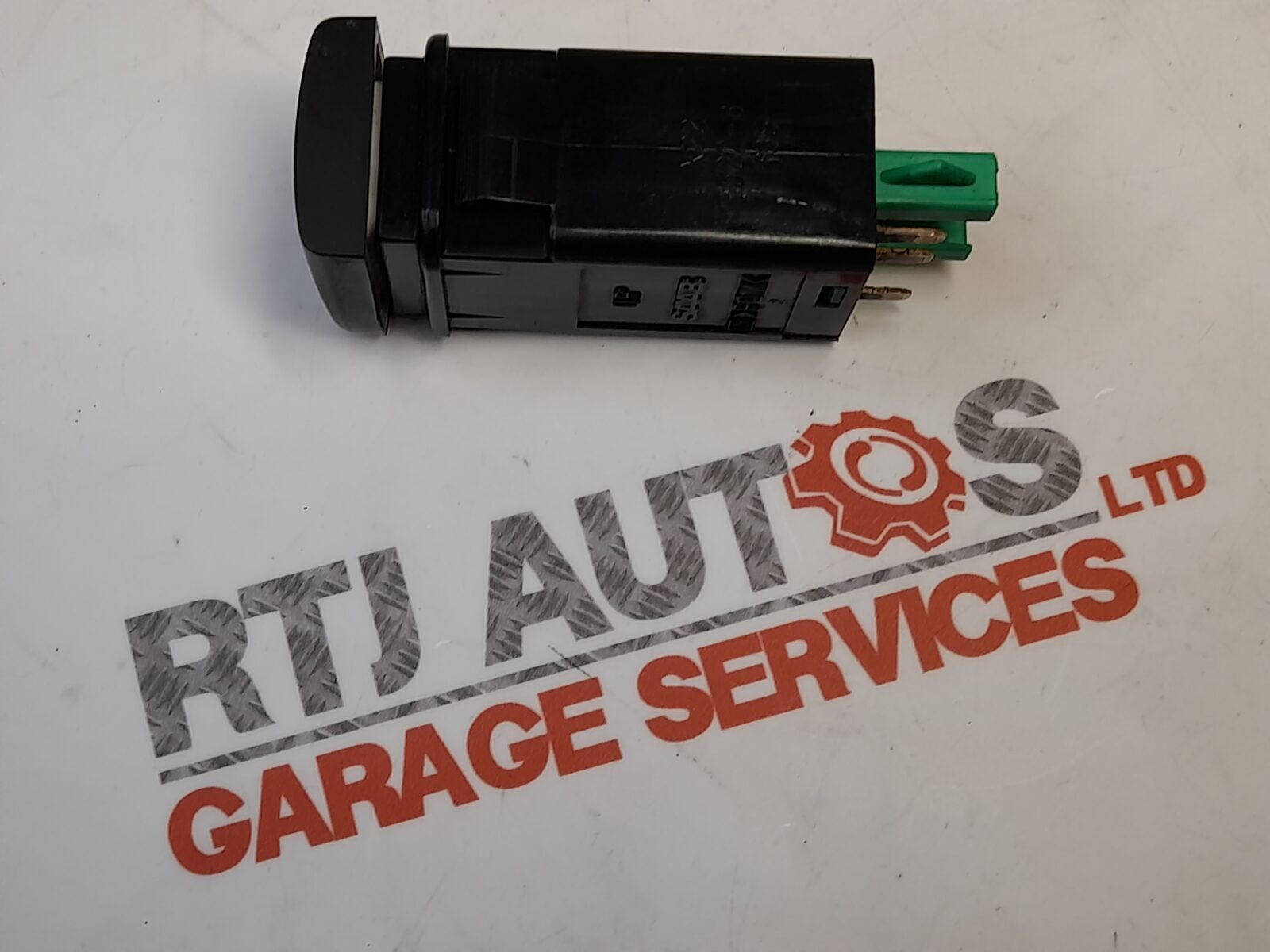 Saab 900 (1994-1998) 9-3 (1998-2003) Heated Seat Switch 4409256