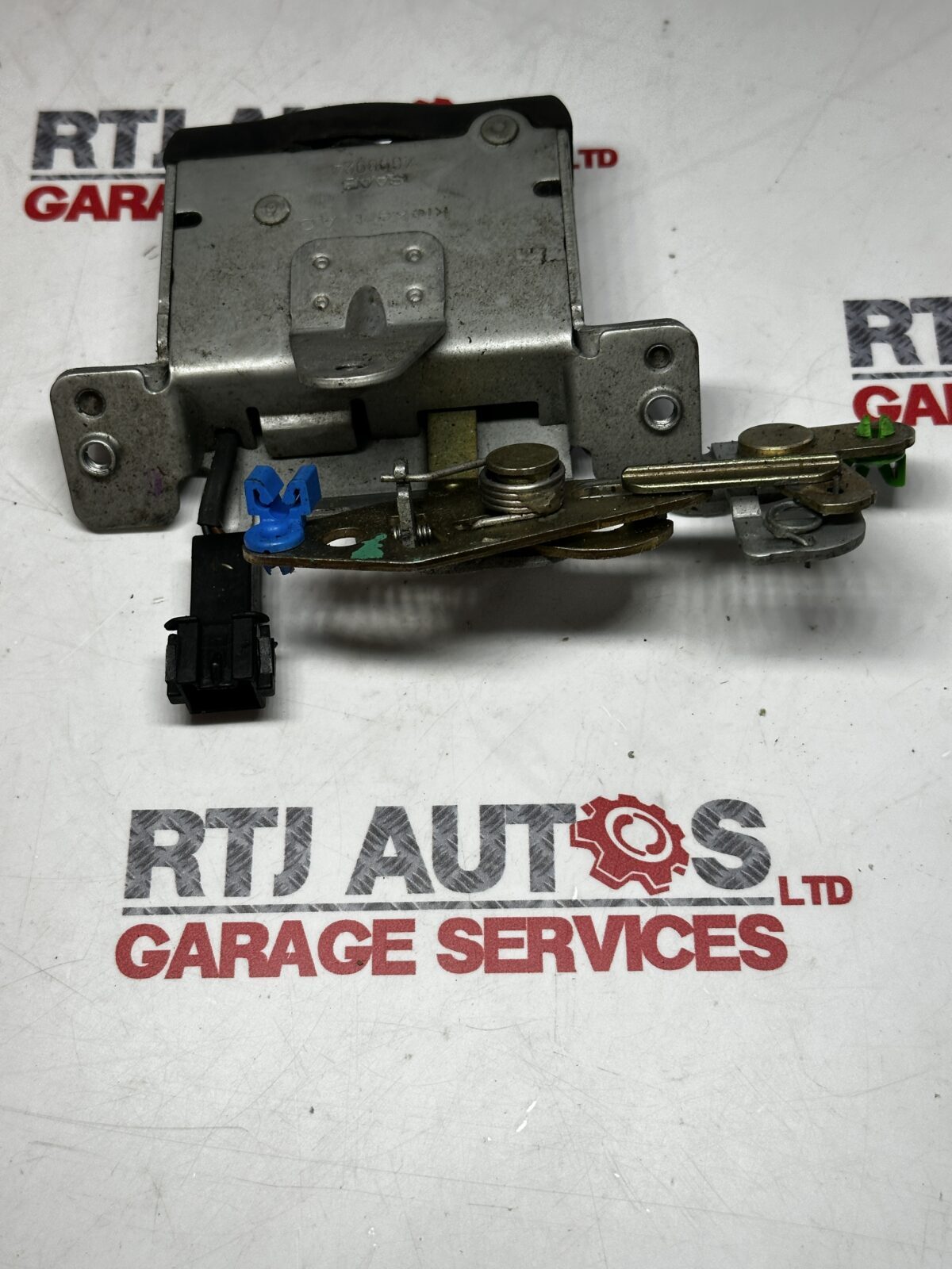 Saab 93 9-3 (98-03) 3D 5D Tailgate Boot Lock 4398924