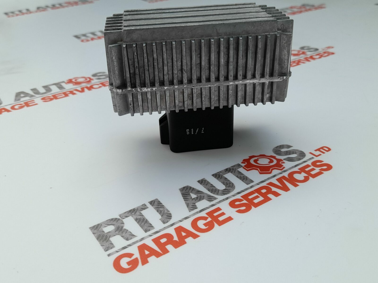 Genuine Saab 9-3 Glow Plug Relay Unit 98-10 55354141 Z19DT Z19DTH D223