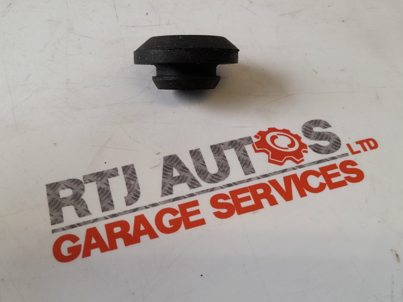 Genuine Saab 93 9-3 95 9-5 900 Radiator Rubber Bushing 90091989