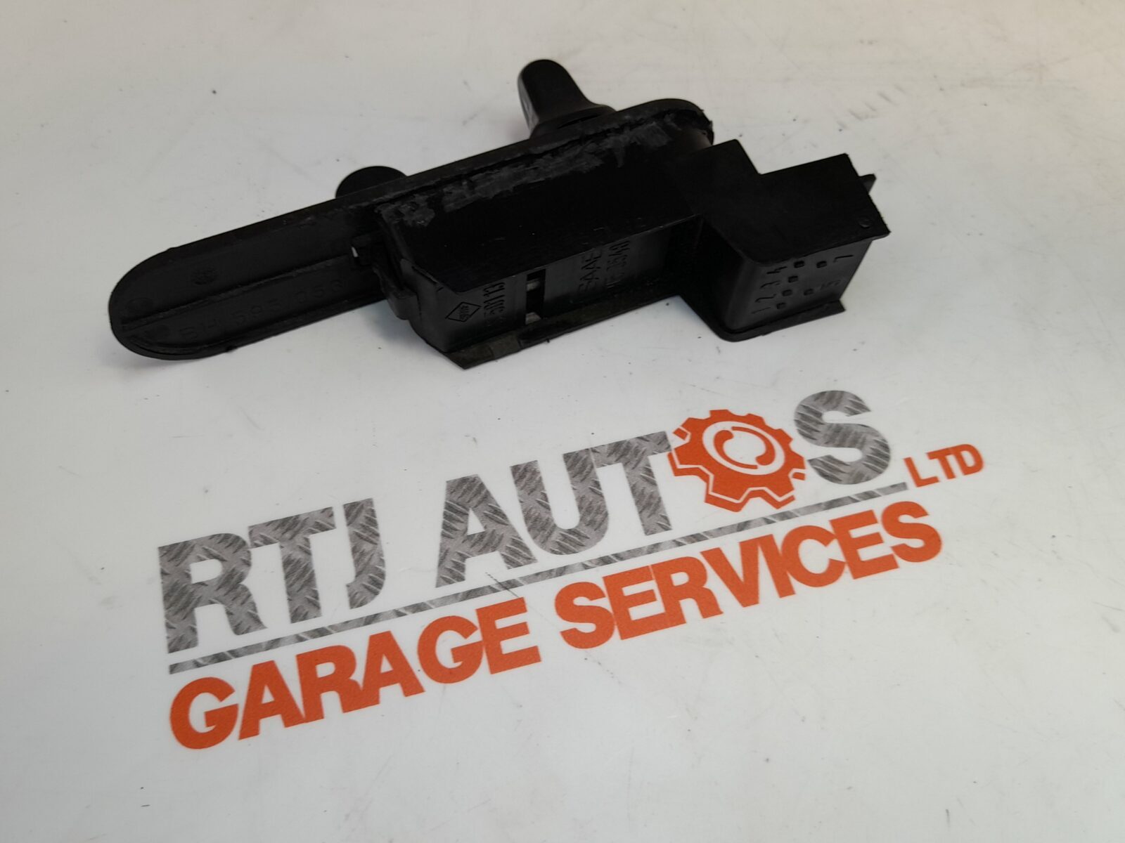 Saab 9000 1985-1998 Mirror Adjustment Switch 9505488