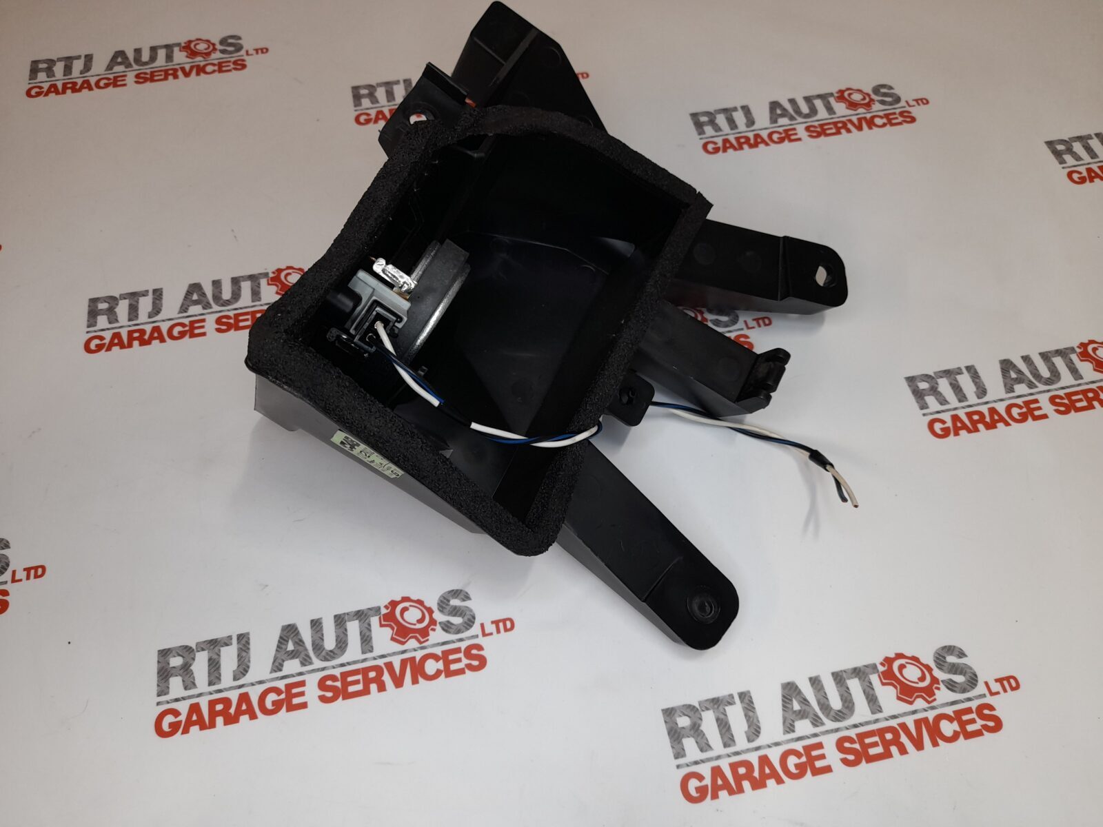 Saab 93 9-3 Estate Boot Lid Loudspeaker Right 12792902