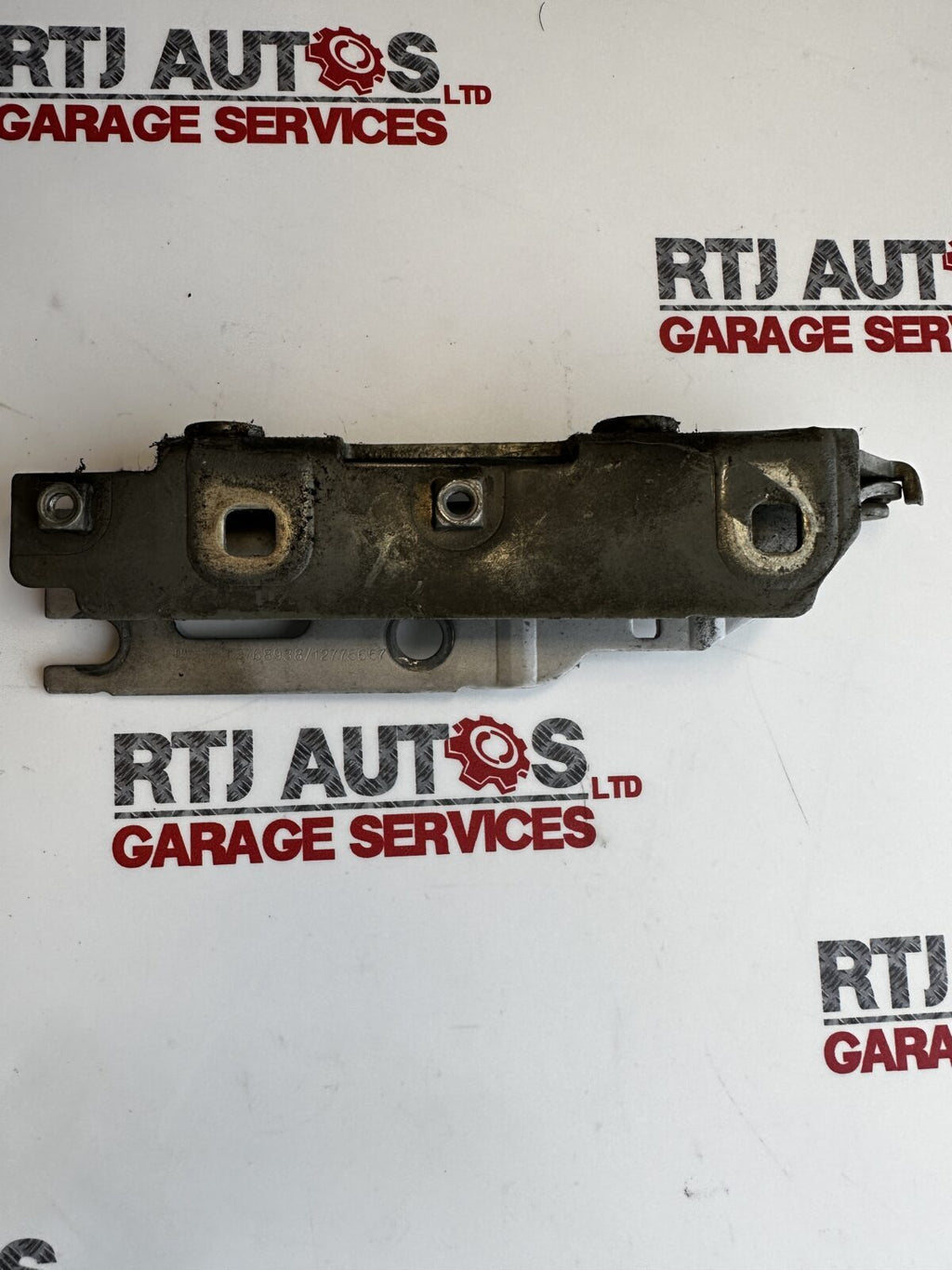 SAAB 93 9-3 (03-11) 4D 5D LH Bonnet Hinge 12775657