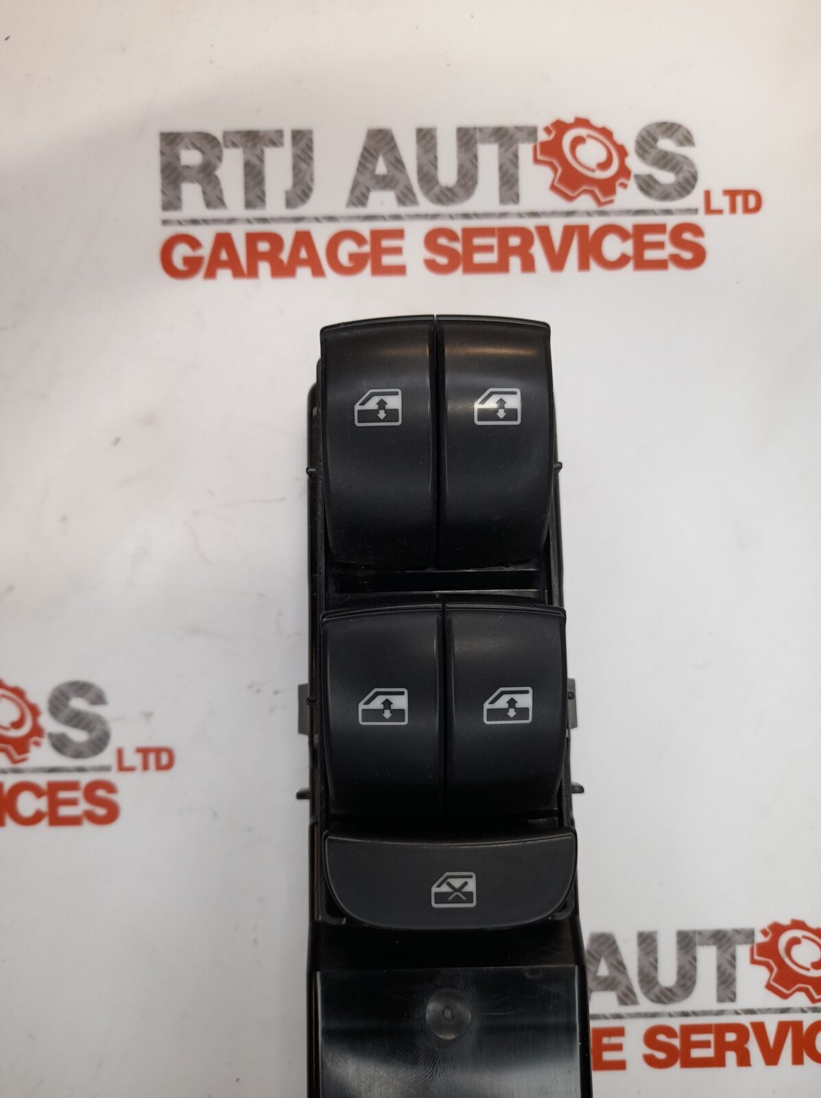 Saab 93 9-3 CV Drivers Front Window Switch Pack w/o Finger Protection 12772065