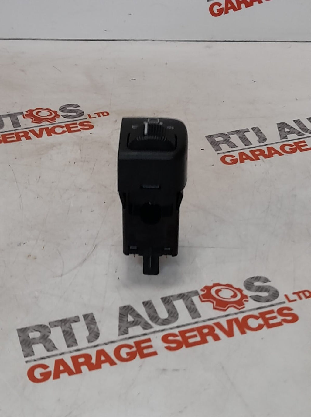 Saab 95 9-5 2006 to 2010 Headlamp Levelling Switch 12768421
