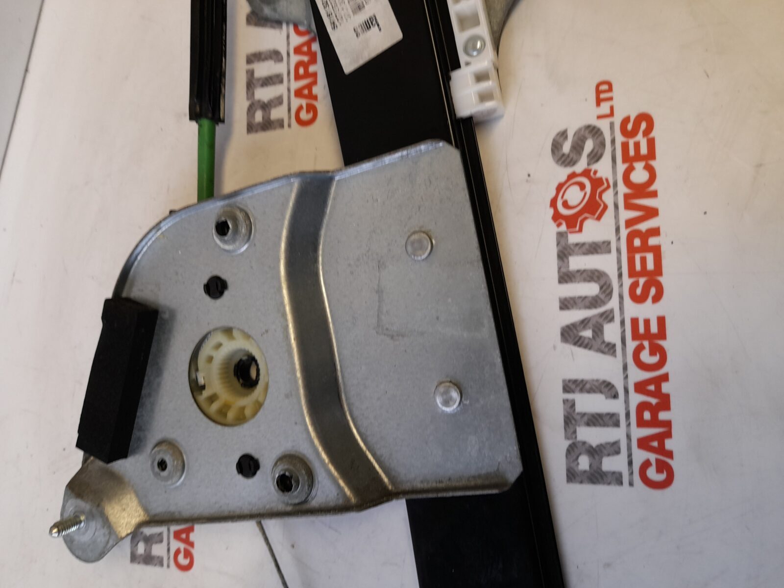Saab 9-3 07-12 Saloon Estate Left Rear N/S/R Window Regulator 12758270