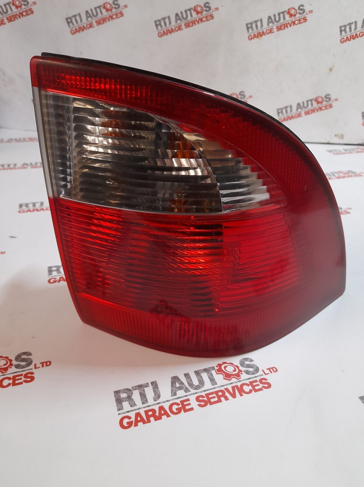 Saab 95 9-5 2002-2005 Estate Driver O/S Rear Outer Tail Light 5142260