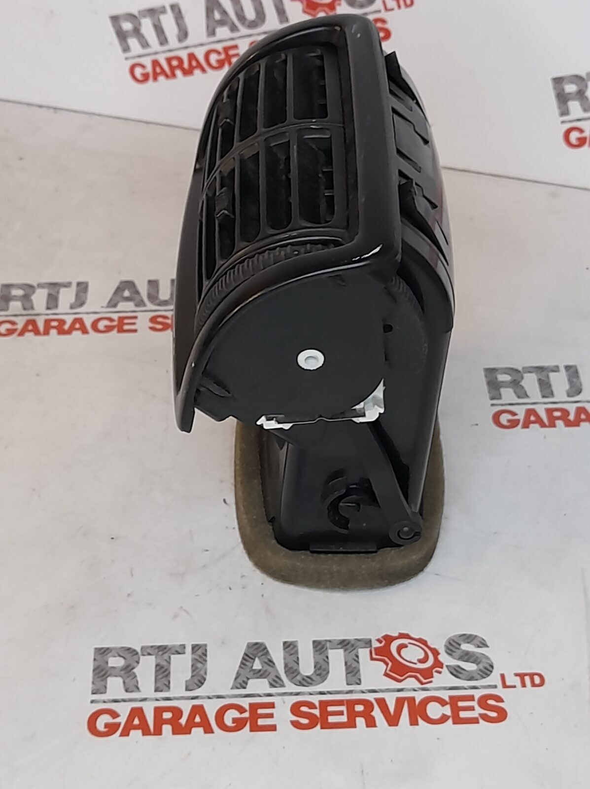 SAAB 9-3 93 Rear Passenger Air Vent Centre Console Middle 12789734 2003-2010