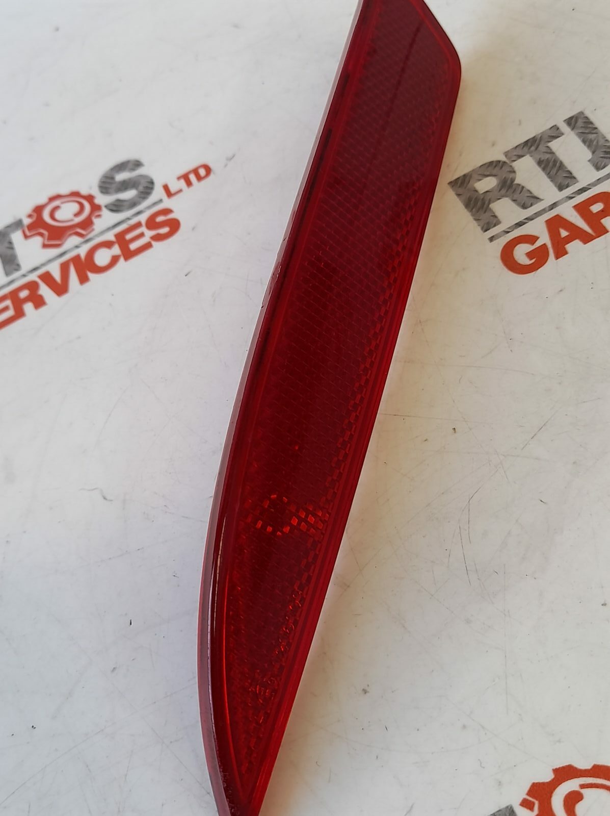 Saab 93 9-3 4D 5D CV N/S Passenger Rear Bumper Reflector From 2008 12770170