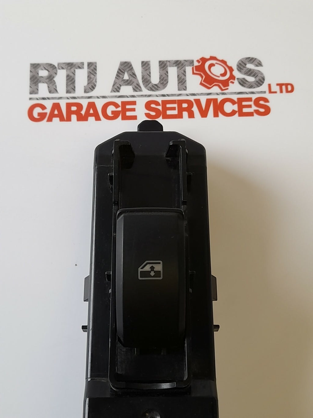 Saab 9-3 Nearside Rear Window Switch (No Anti Pinch) 12764033 (2006)