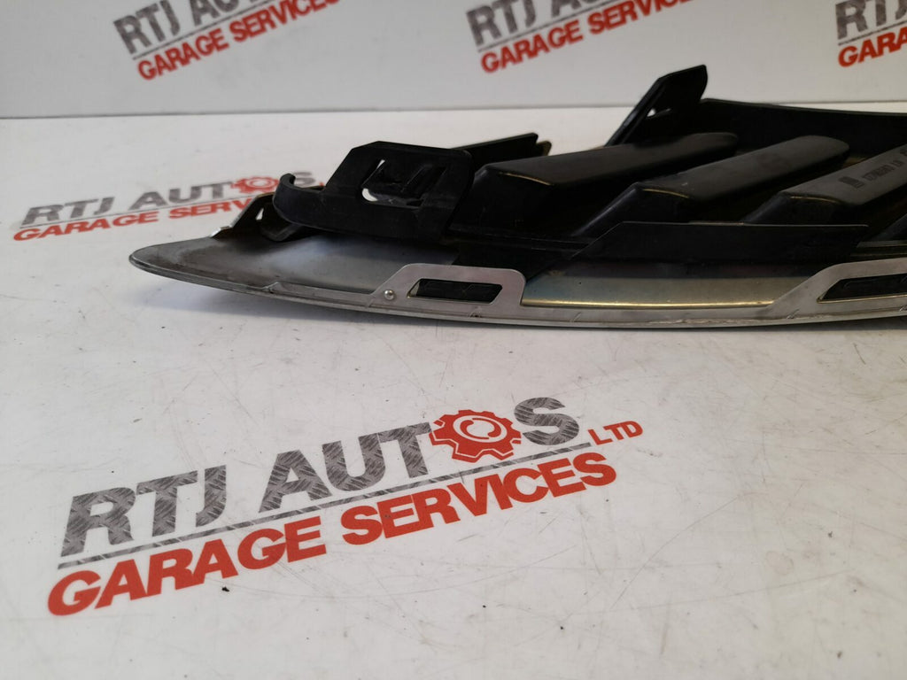 Saab 9-3 93 07-12 Passenger Side Front Grille 12765503 12765505 12769754