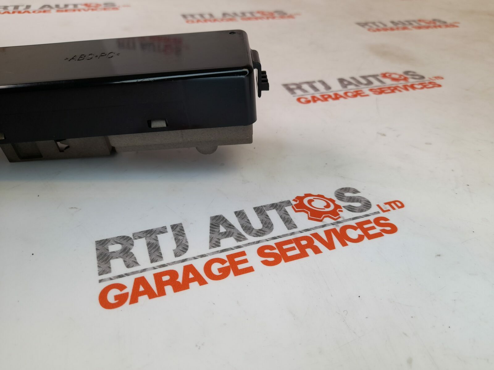 Saab 93 9-3 Nearside Rear Window Switch (No Anti Pinch) 12771993 (From 2007)