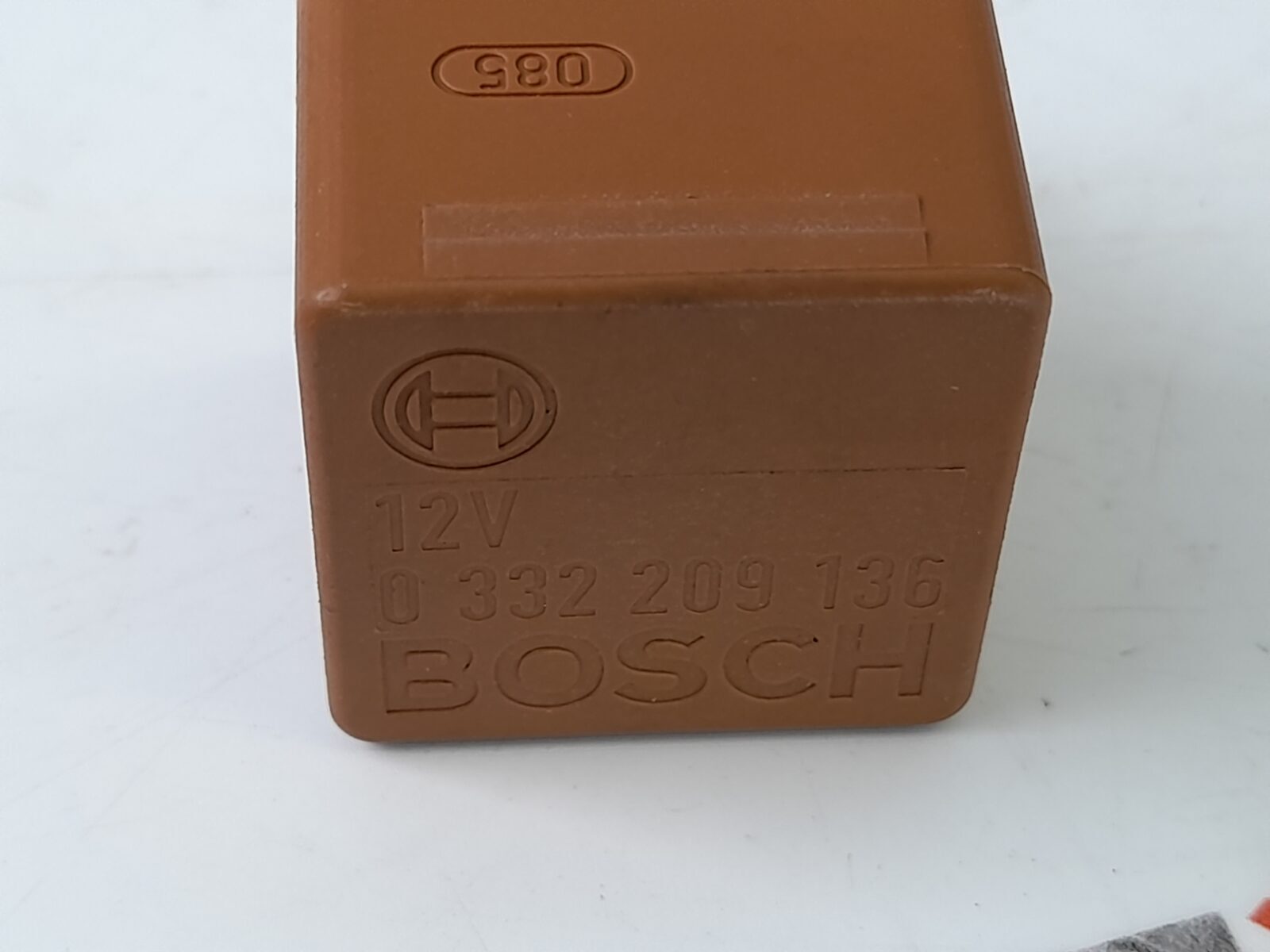 Saab 9-3 12V Windshield Relay 90491314 0332209136