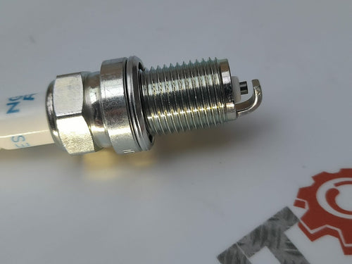 Genuine Saab 900 9000 9-3 9-5 Petrol Turbo Spark Plugs (x4) 32000330 9112541