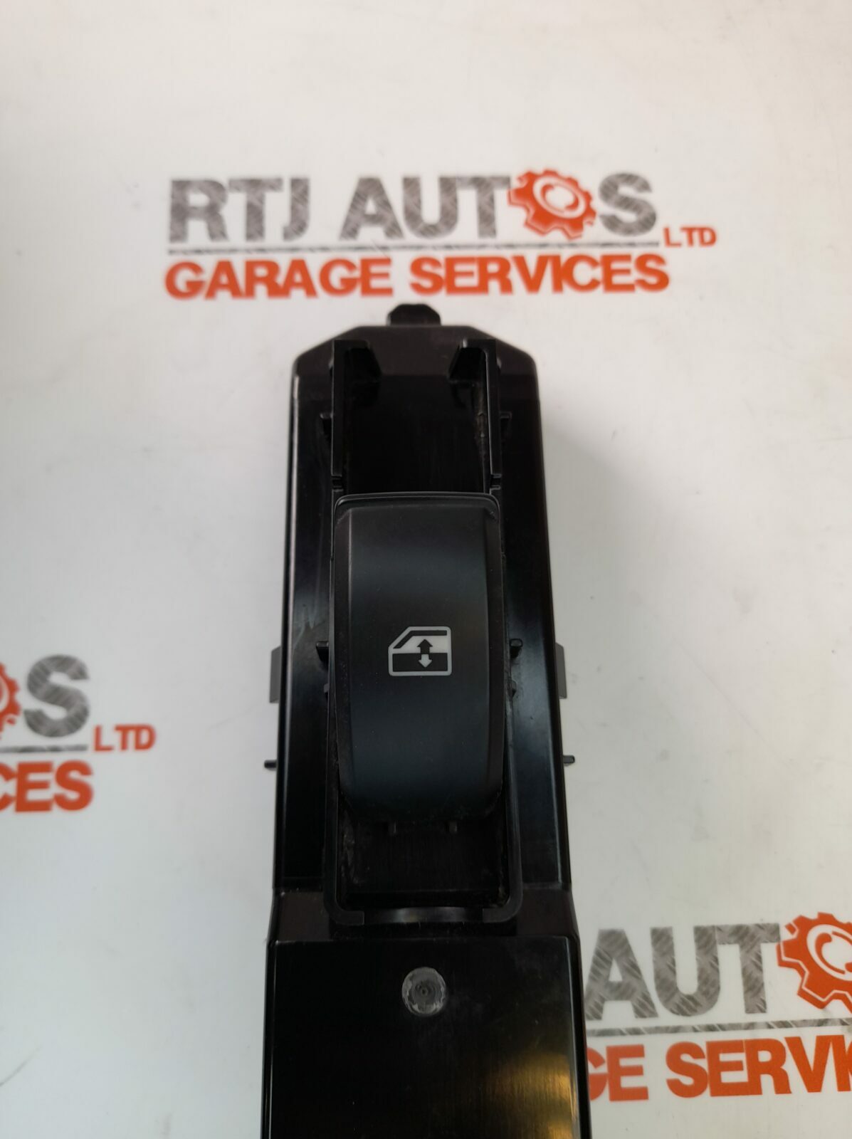 Saab 93 9-3 Nearside Rear Window Switch (No Anti Pinch) 12771993 (From 2007)