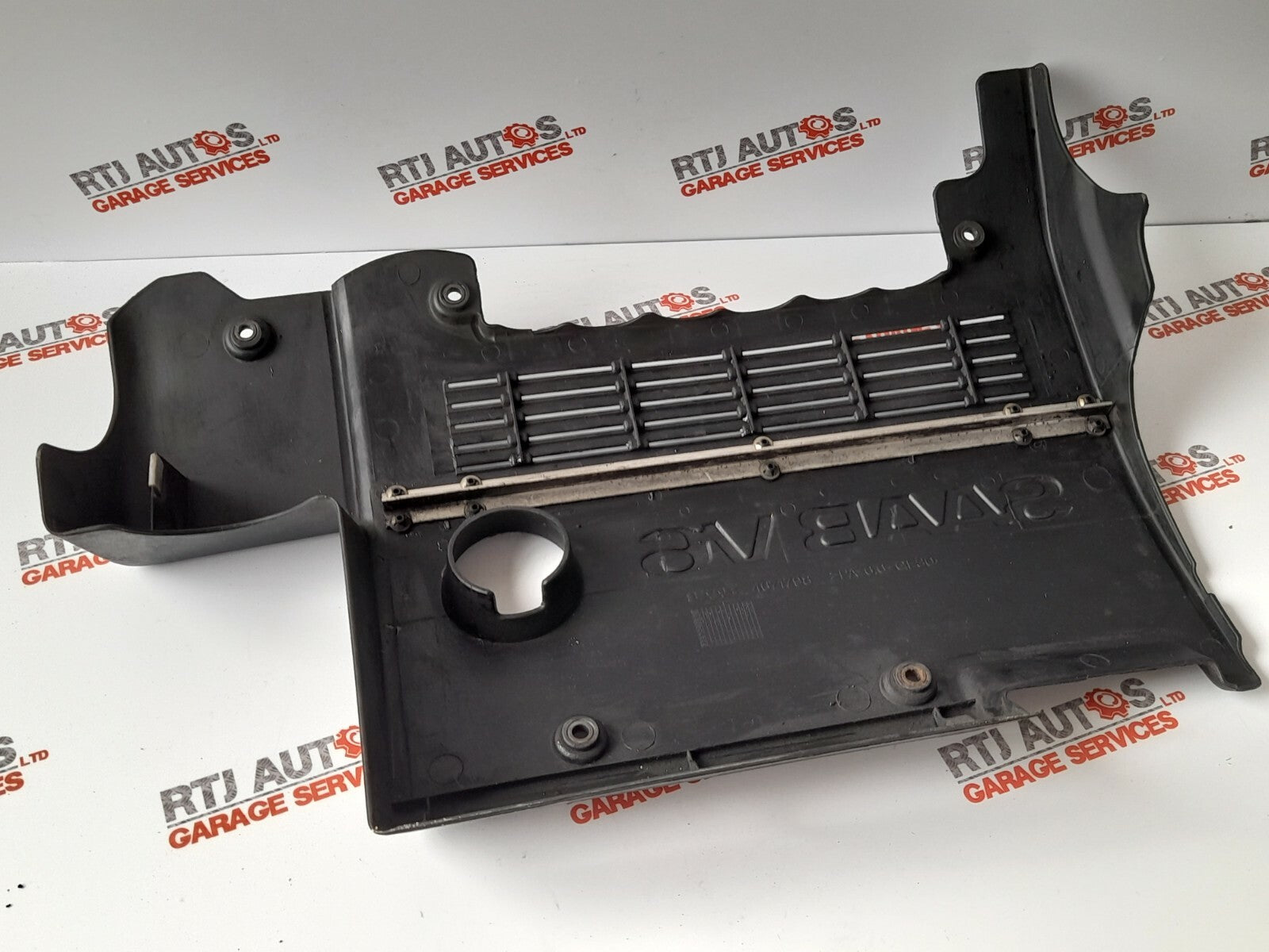 Saab 95 9-5 98-03 Engine Cover B308E 4671798