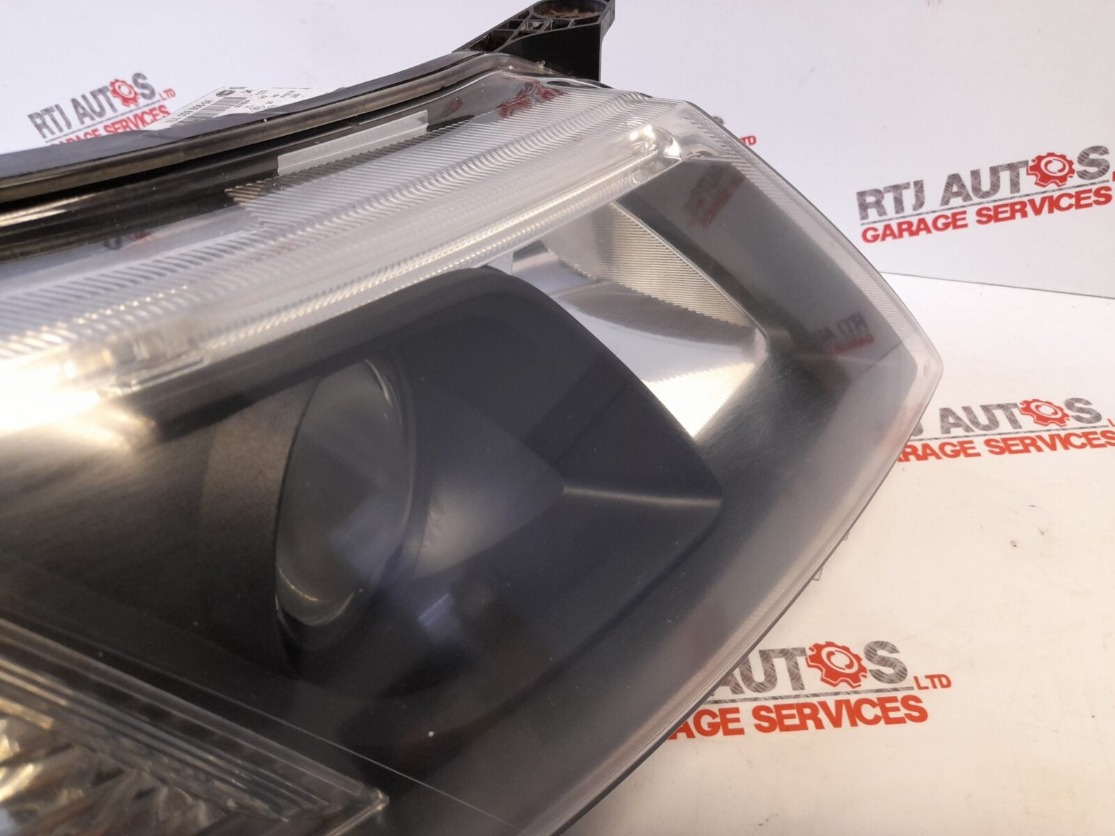 SAAB 9-3 93 2008-2012 Facelift Genuine O/S Right Halogen Headlight 12842044
