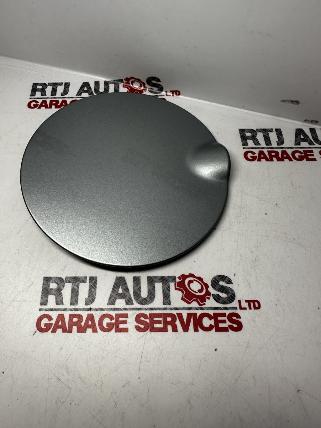 Saab 93 9-3 Fuel Flap Tank Hatch 12797737 12760550 12761984 313 Glacial Silve...