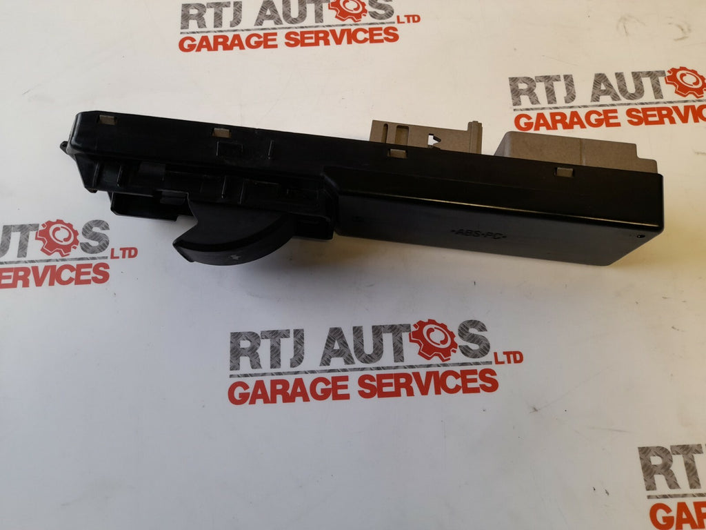 Saab 93 9-3 4D 5D Nearside Rear Window Switch Pack w/Finger Protection 12805699