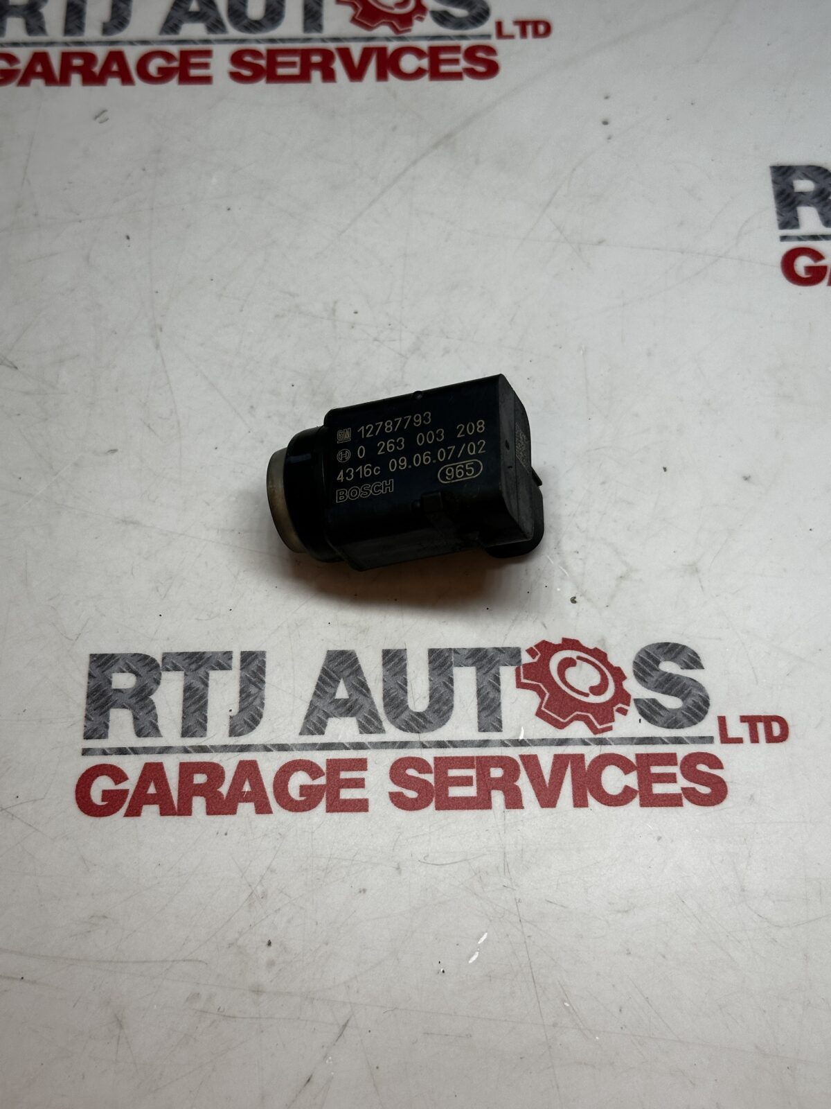 Saab 9-3 93 (03-10) Parking Assistance Sensor 12787793 / 93172012 x1 Snow Silver