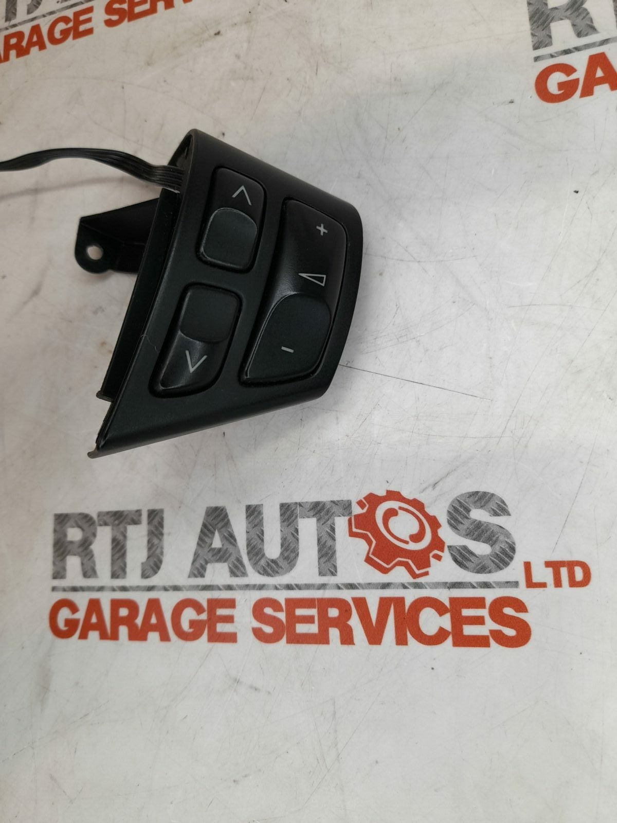 SAAB 93 9-3 2007 - 2011 Steering Wheel Switches Black 12764172