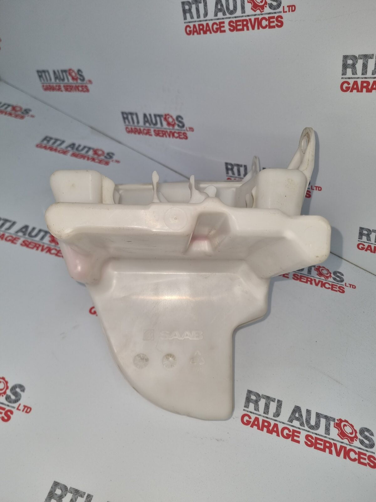 SAAB 9-3 Windscreen Washer Bottle 12802445 04-12
