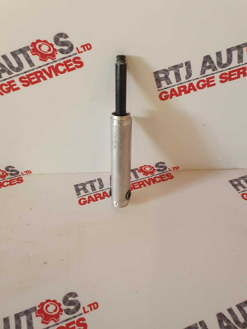SAAB 9-3 93 Convertible 03-11 1st Front Bow Ram Cylinder 12833515 1541-030