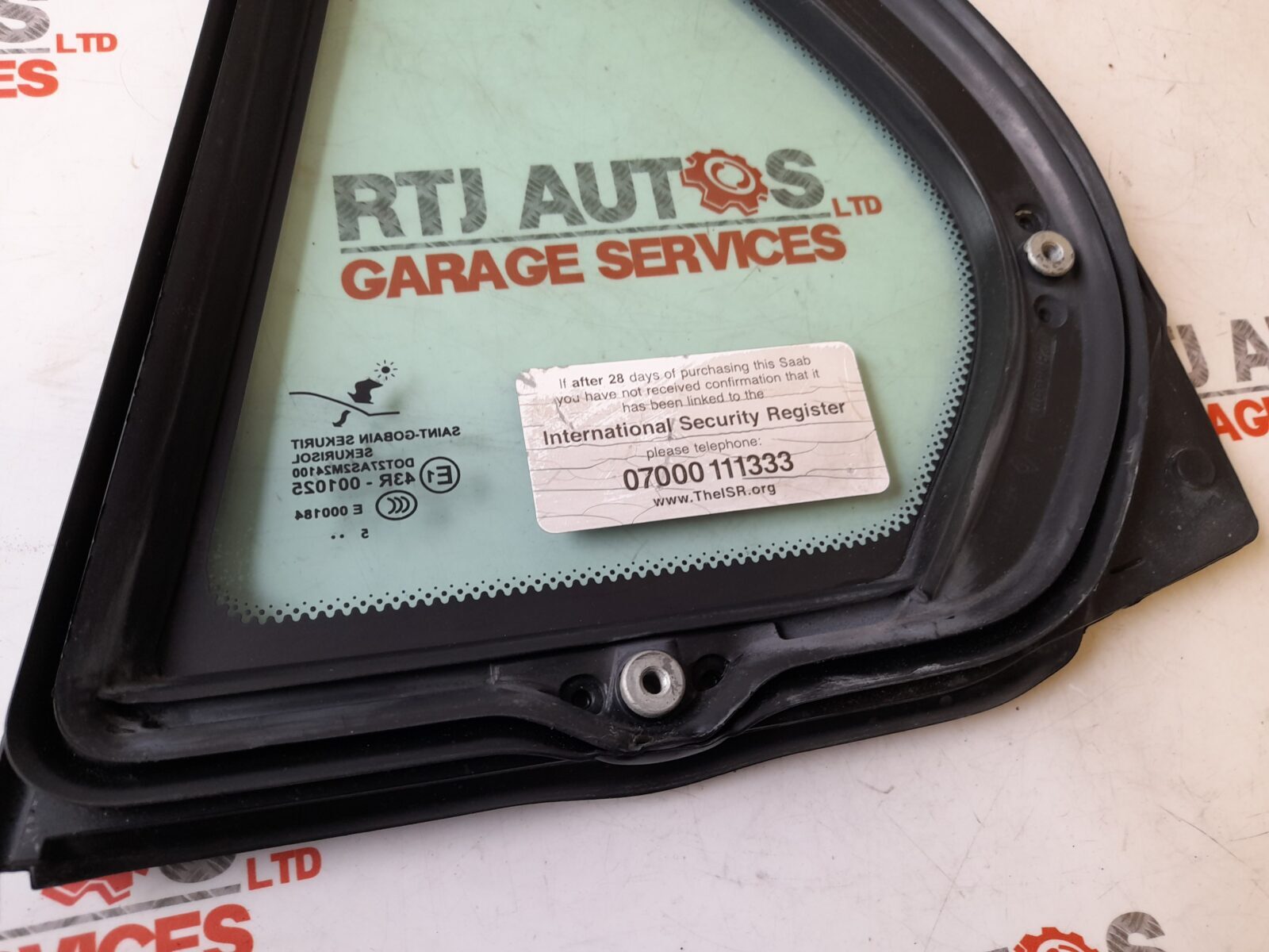 Saab 93 9-3 4D Right Driver Offside Rear 1/4 Window Glass 12804490