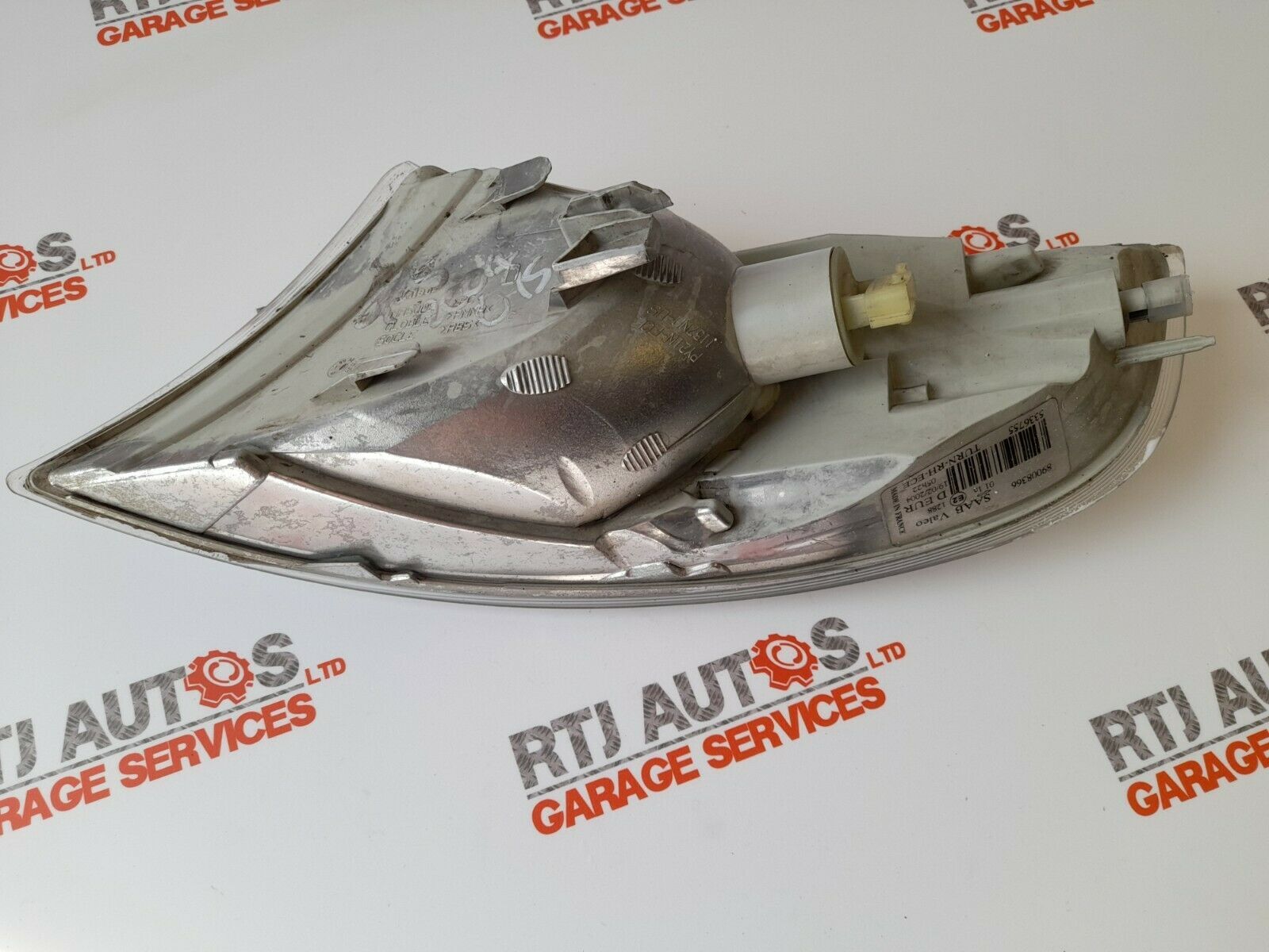 SAAB 9-5 95 03 - 05 Front Right Driver Off Side Indicator Lens 89008366 5336755