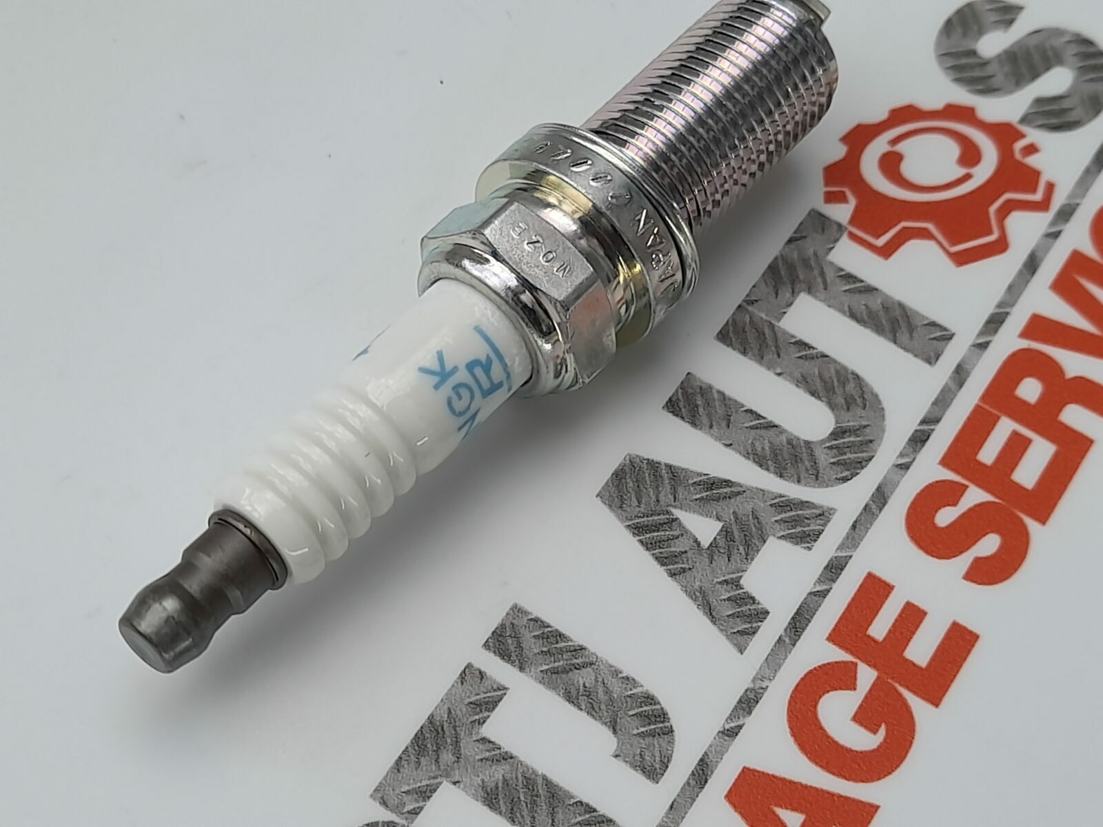 Genuine Saab 9-3 2006-2007 2.8T V6 Spark Plugs (x6) 12788884