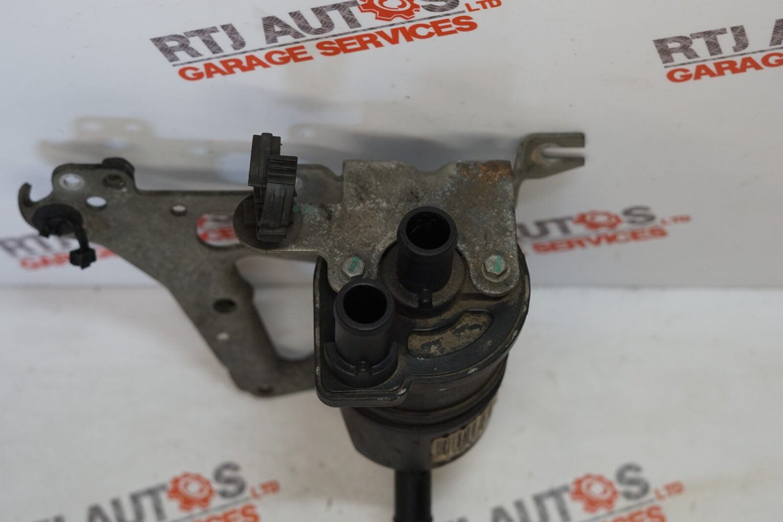Saab 93 9-3 95 9-5 Oil Separator 55217795