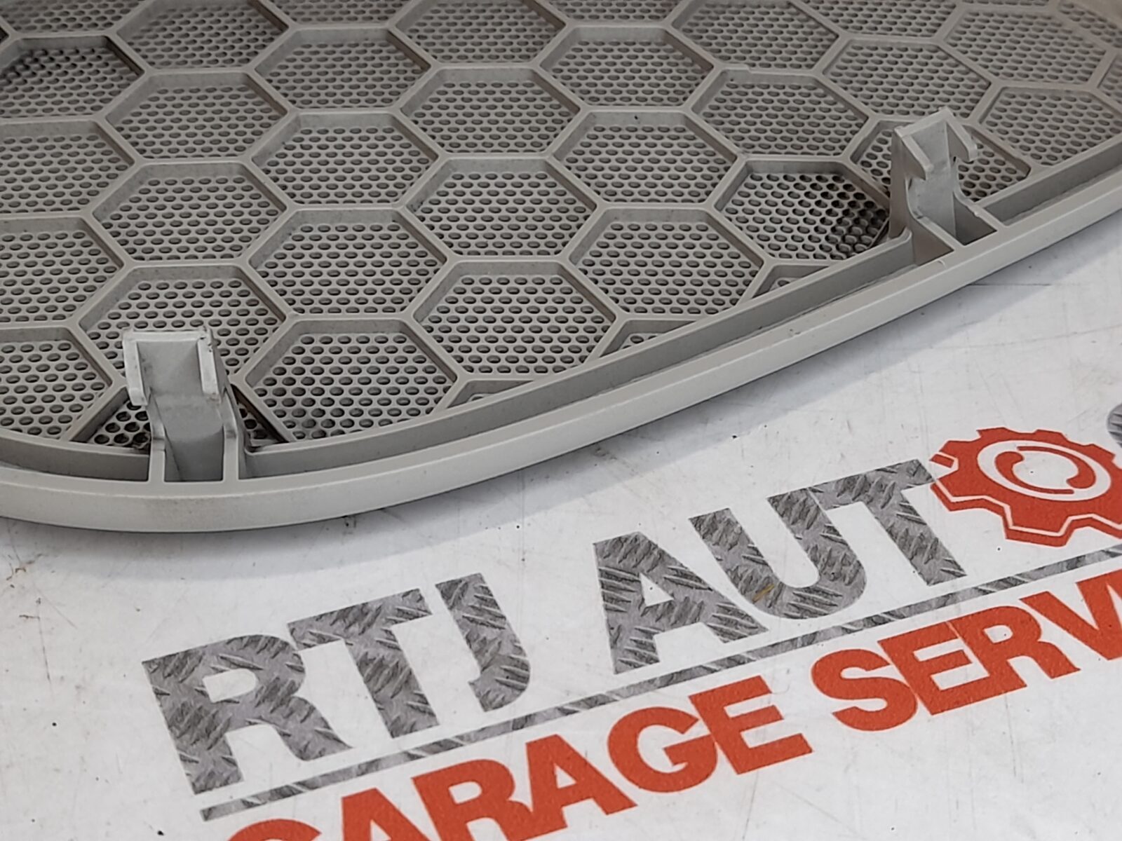 Saab 93 9-3 CV 2004-2007 RH Loudspeaker Grille Beige 12830788