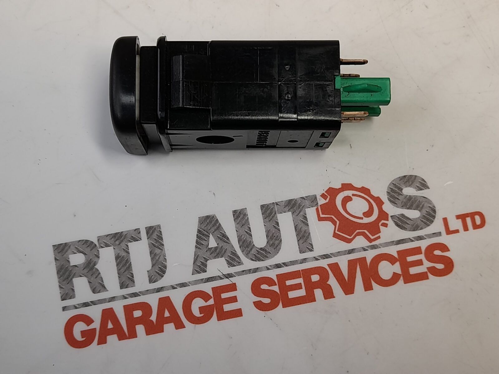 Saab 900 (1994-1998) 9-3 (1998-2003) Heated Seat Switch 4409256