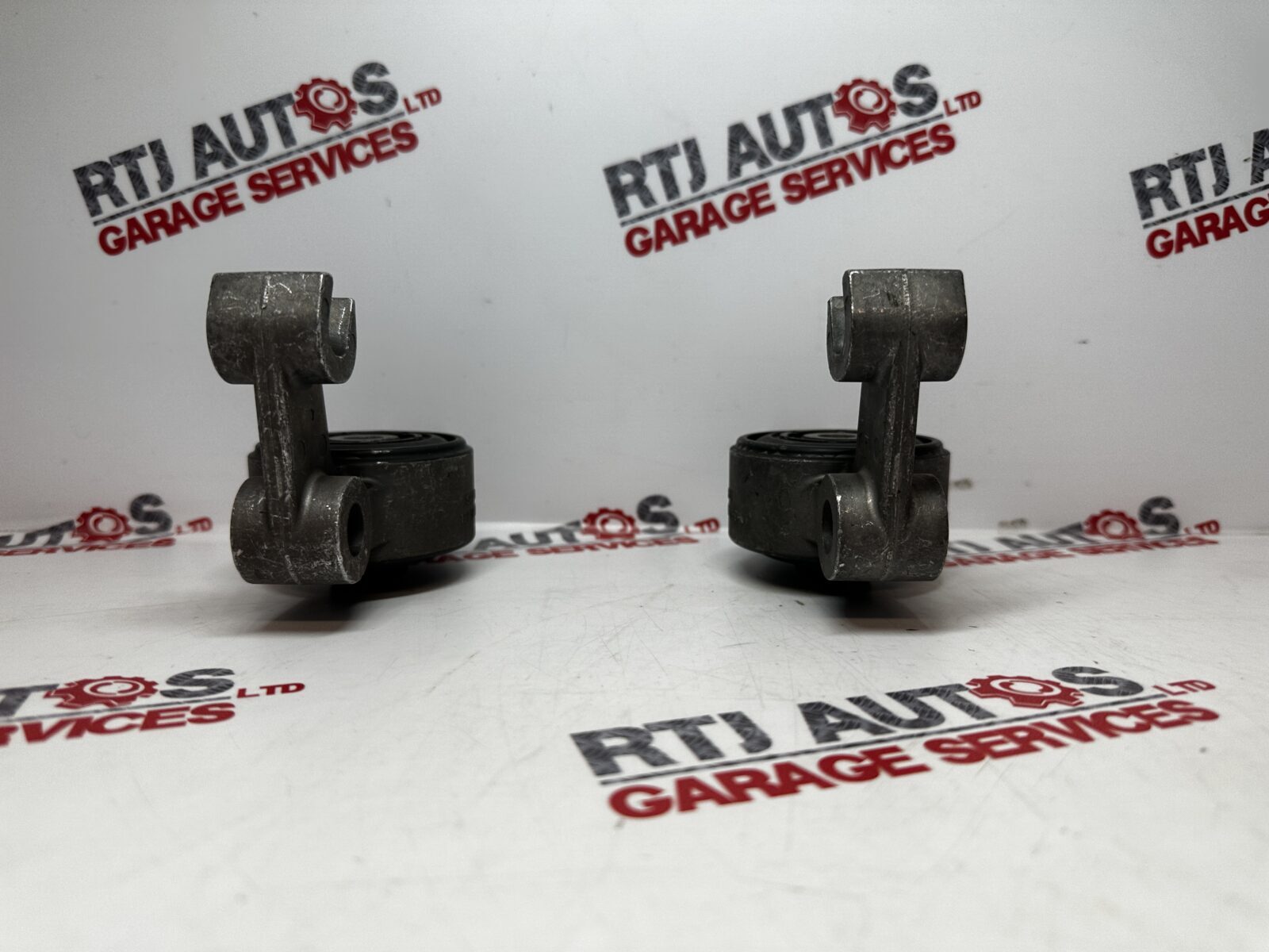 Saab 9-3 Top Mount Rear suspension 12796037 Pair
