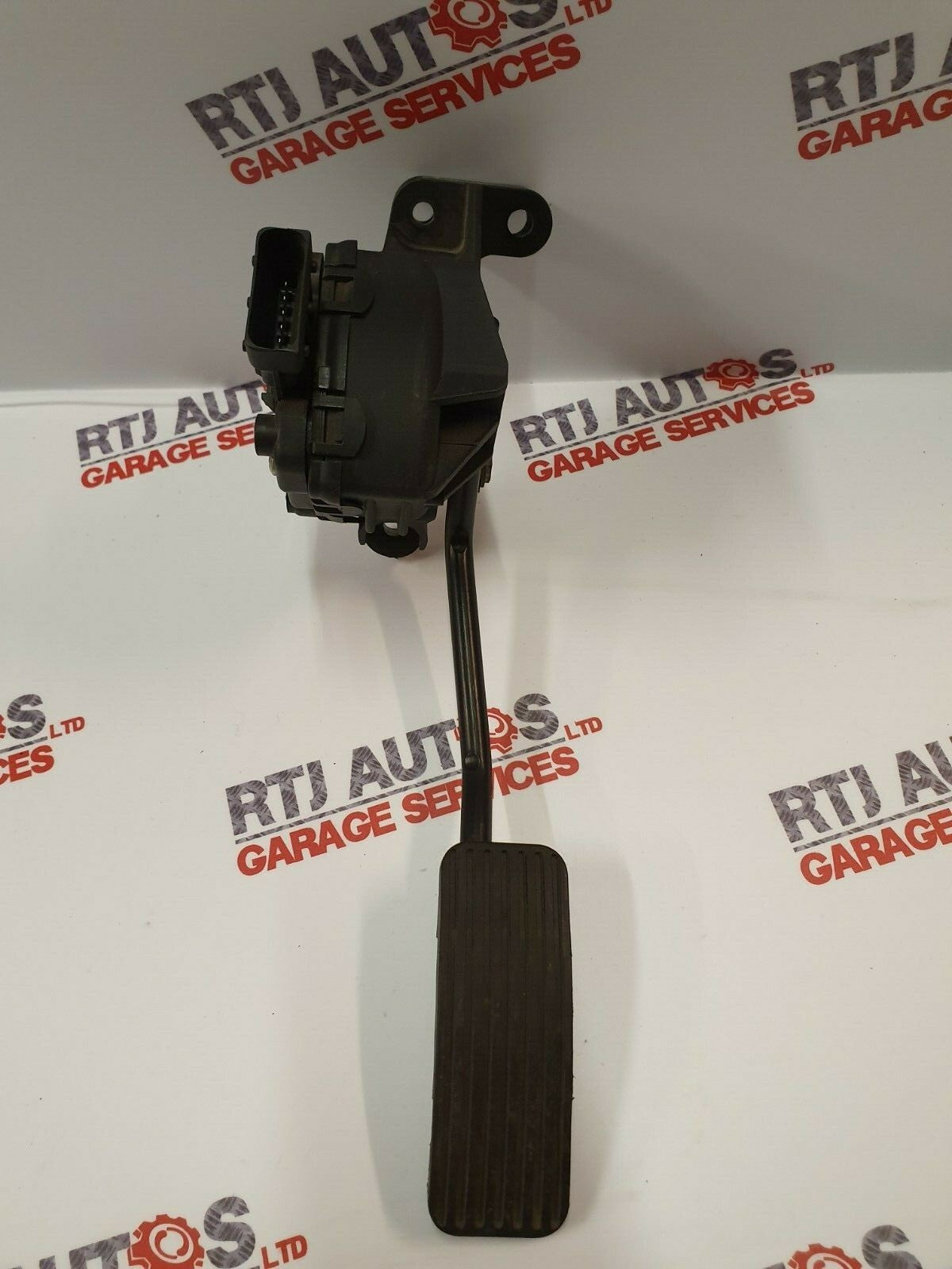 SAAB 9-3 93 Accelerator Pedal 9186726 2003 onwards All model variants RHD