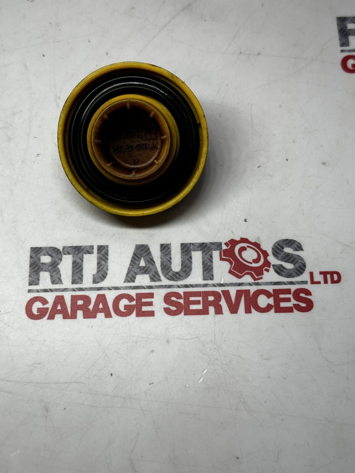 SAAB 9-3 9-3 1.9 Diesel Engine Oil Filler Cap