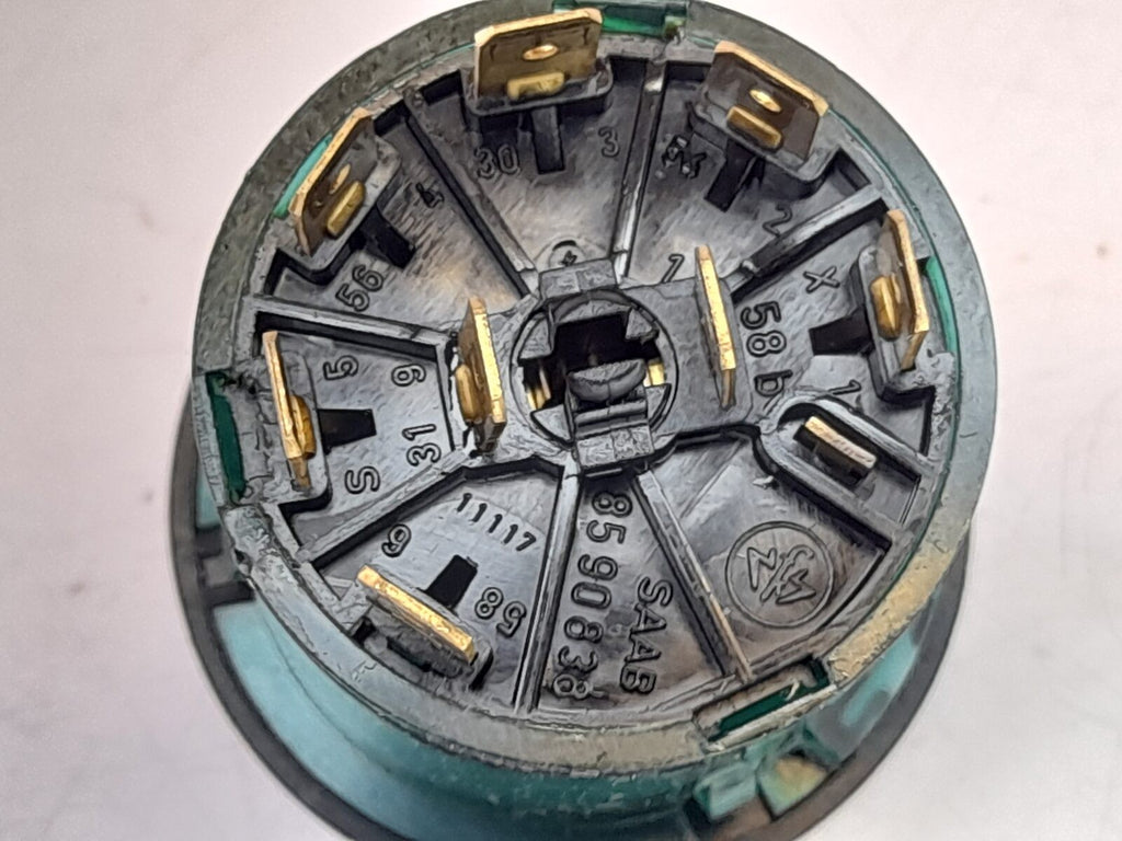 SAAB 9-3 (98-02) 900 (86-98) 9000 Headlight Switch 8590838