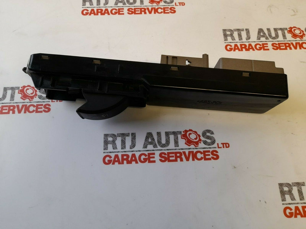 Saab 93 9-3 4D 5D Offside Rear Window Switch Pack w/Finger Protection 12805700