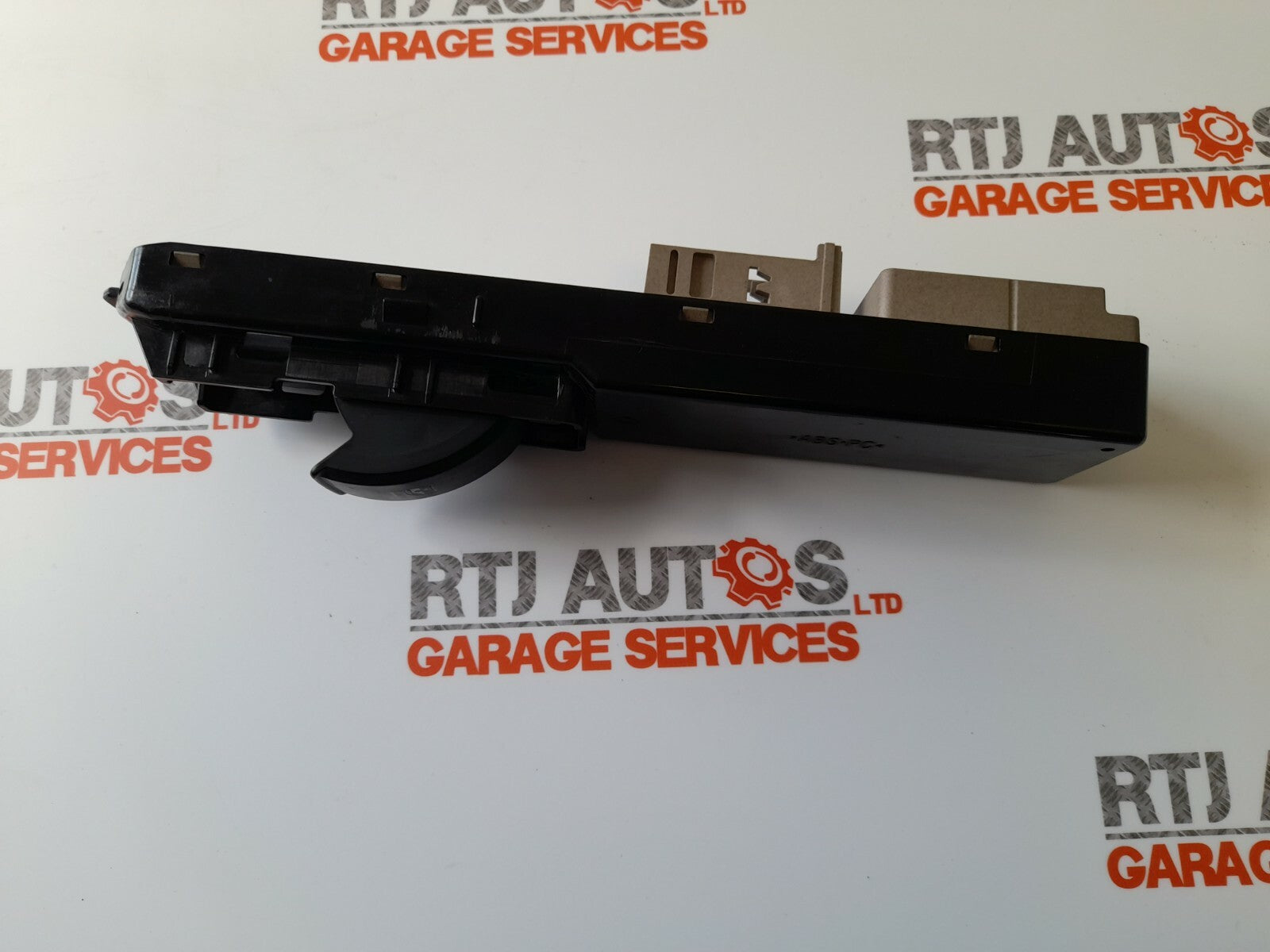 Saab 93 9-3 Passenger Nearside Front Switch Pack w/o Finger Protection 12758540