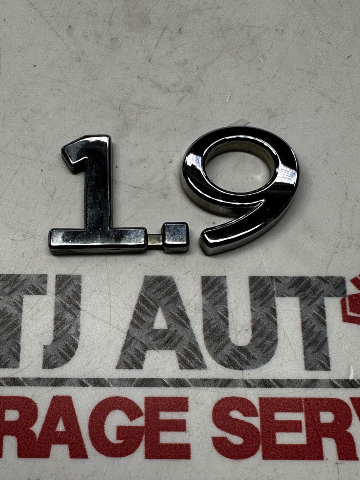 Saab 93 9-3 95 9-5 (1.9) Boot Badge (Used)