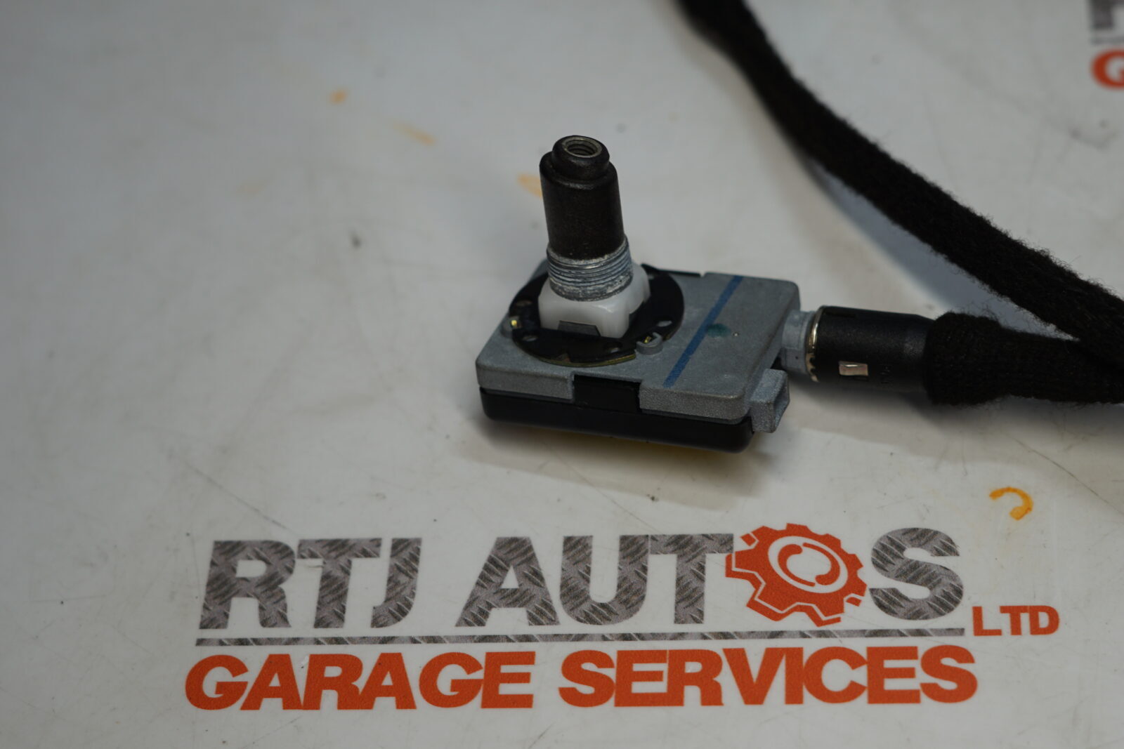 Saab 93 9-3 CV From 2006 Antenna Cable 12833675 + Antenna Booster 12705000