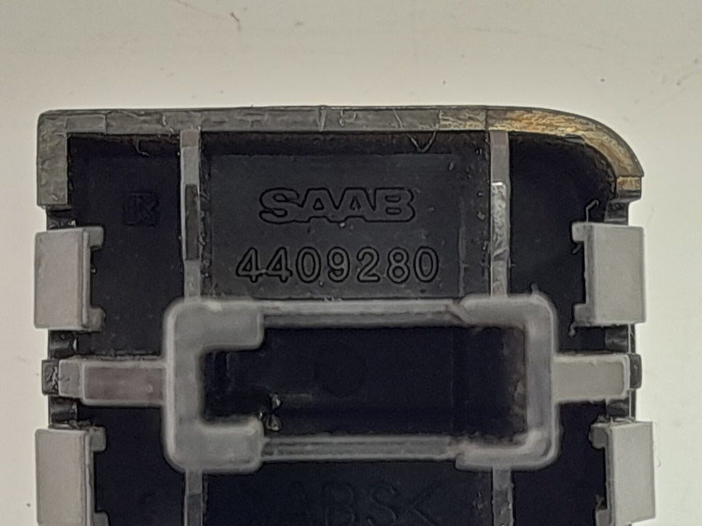 Saab 900 (94-98) 9-3 (98-03) Blind Knob Button Switch 4409280